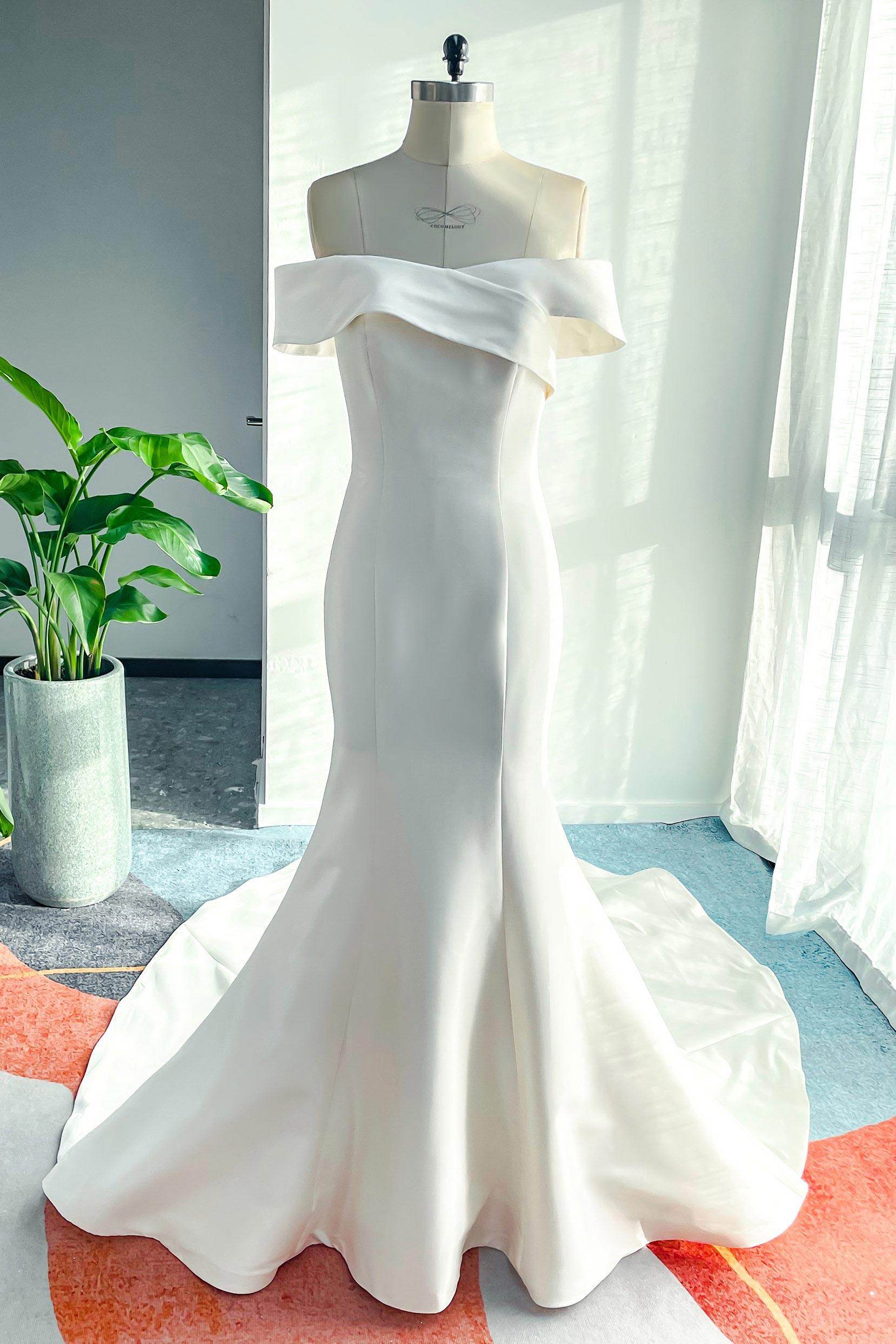 Trumpet-Mermaid Court Train Mikado Wedding Dress CW3125 - COCOMELODY